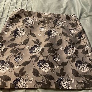 I am so sad to be getting rid of this it is gorgeous on so many possibilities